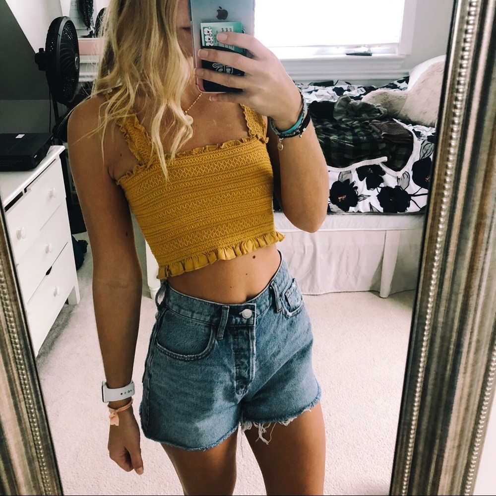 Kendall&Kylie Mustard Crop Top
